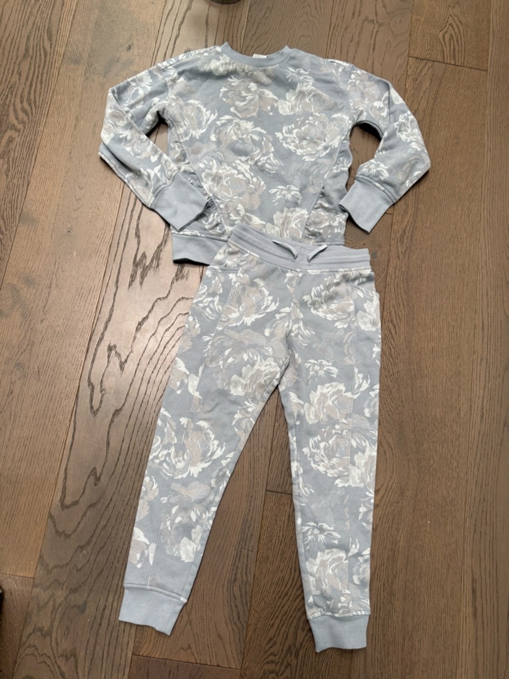 Floral Print Sweatshirt & Jogger Set - gray 7/8 girls ‘Open Edit’ like new.